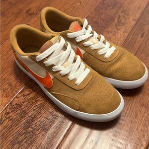 Nike SB Heritage Vulc “Mars Yard”